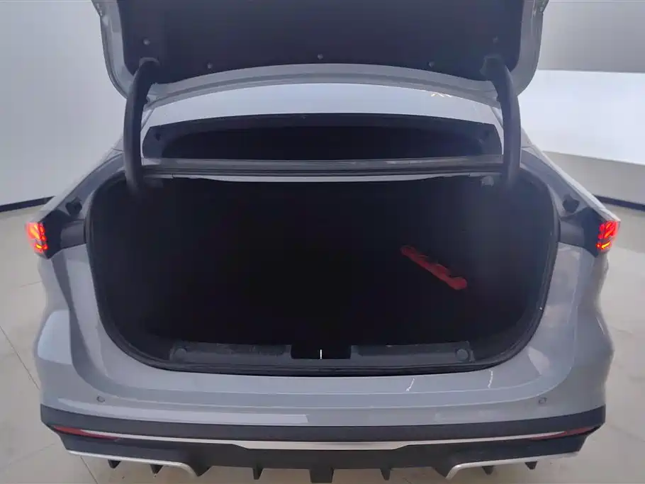 GEELY GALAXY GALAXY L6