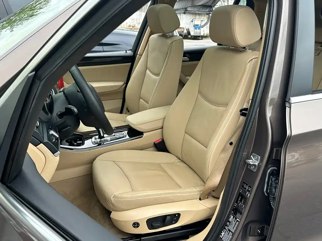 BMW X3 (Import) — миниатюра 16