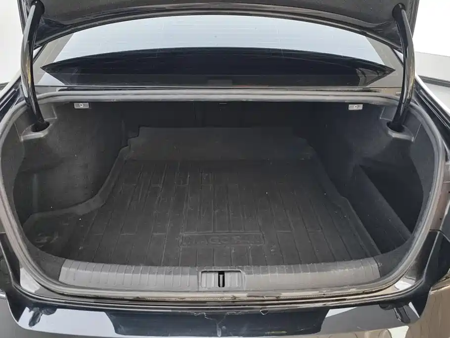 Volkswagen Magotan — миниатюра 4
