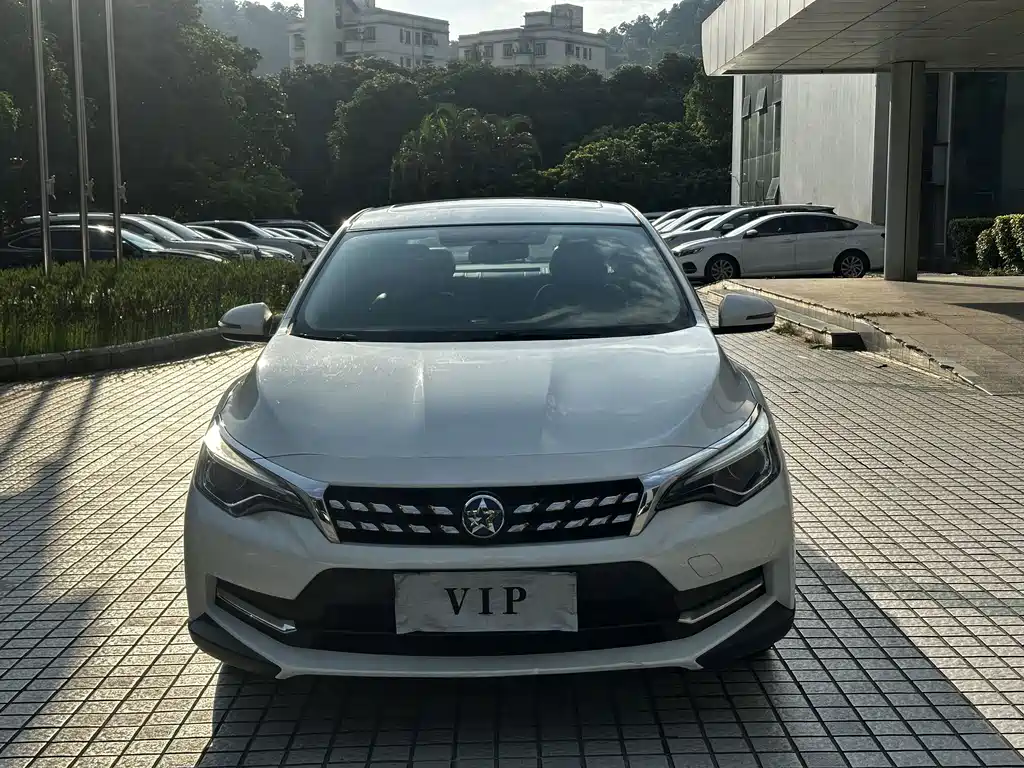 Venucia D60 — миниатюра 2