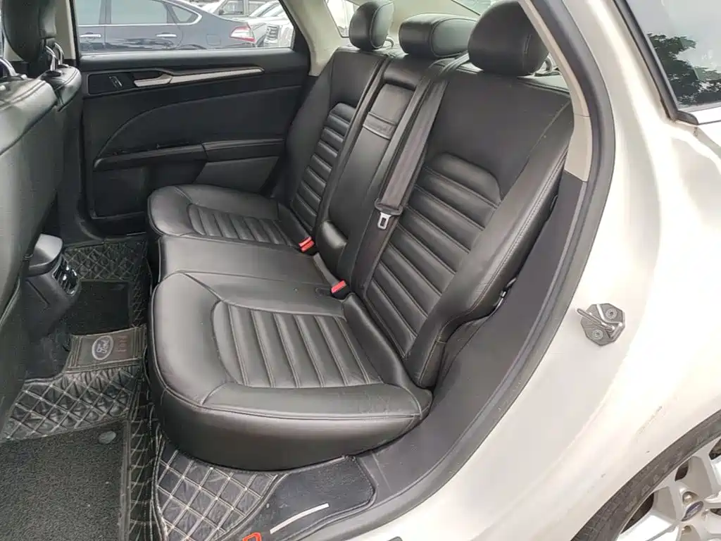 Ford Mondeo — миниатюра 17