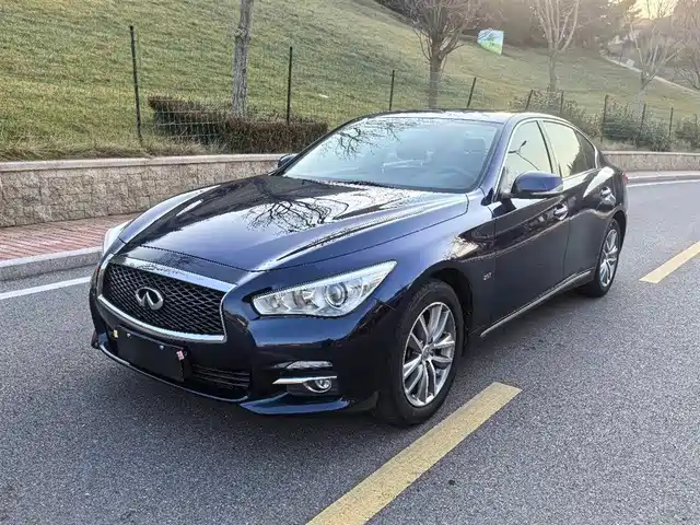 INFINITI Q50L