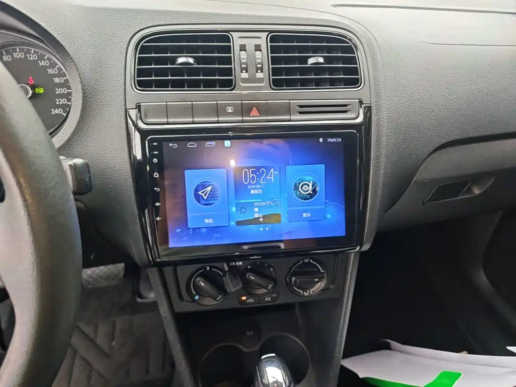 Volkswagen Polo — миниатюра 13