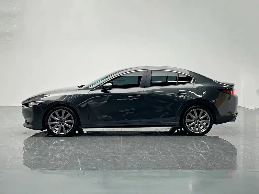 Mazda 3 Axela — миниатюра 3