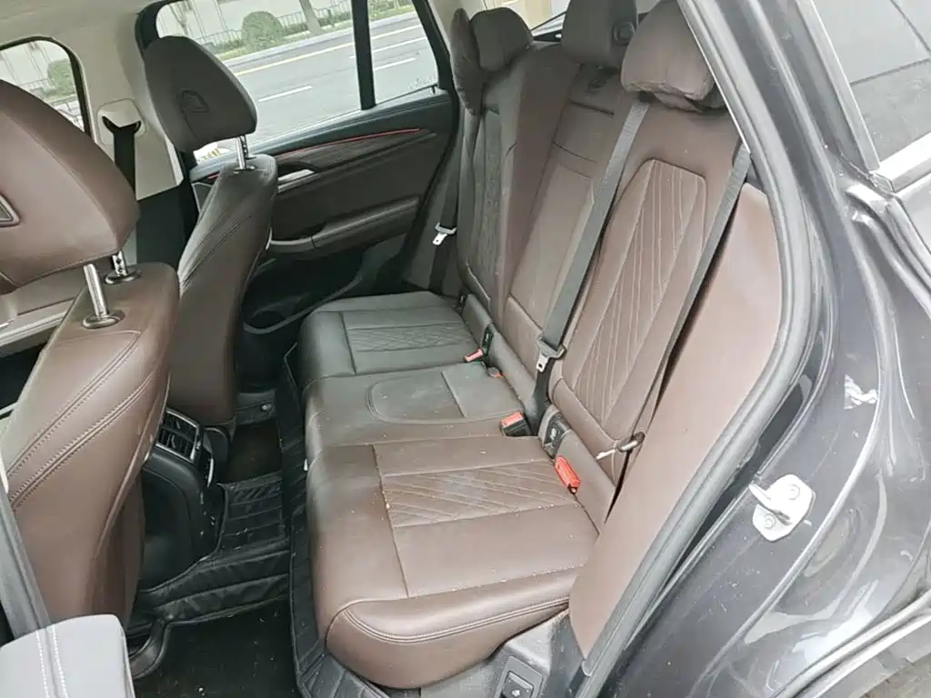 BMW iX3 — миниатюра 17
