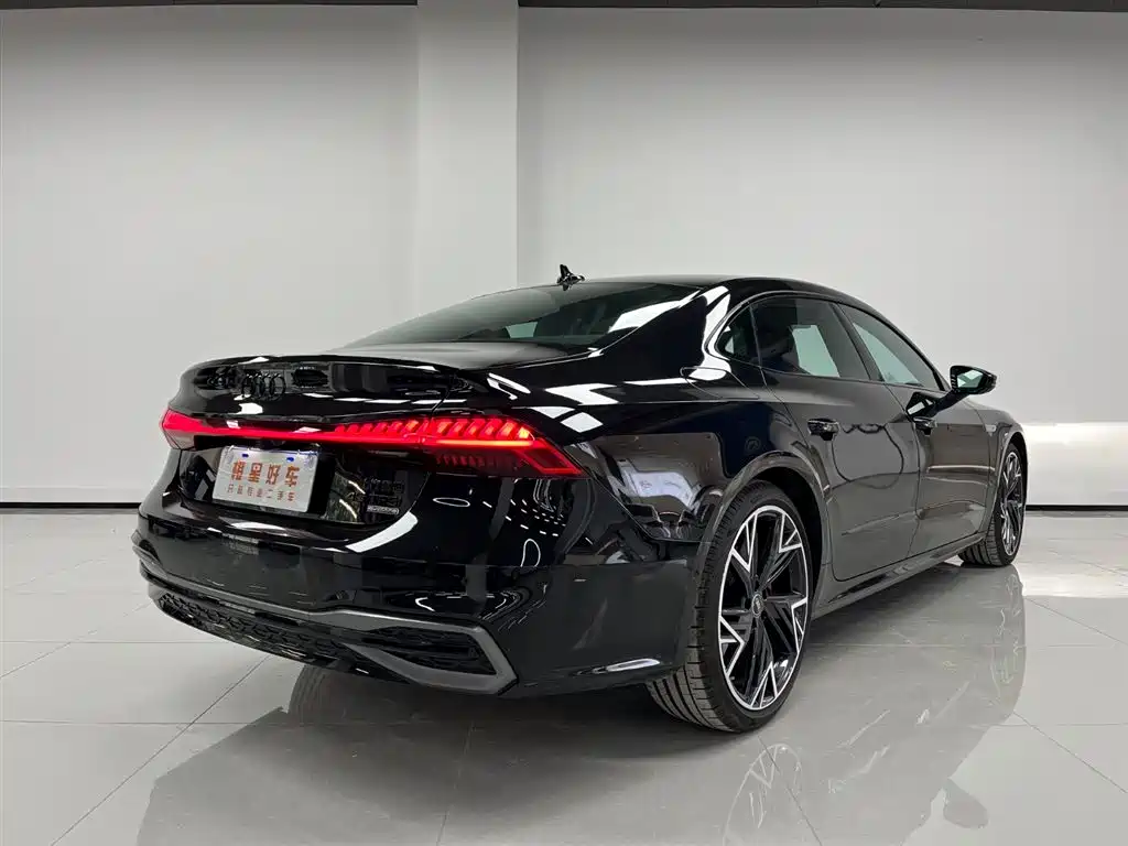 Audi A7L 2024 45 TFSI quattro S-line