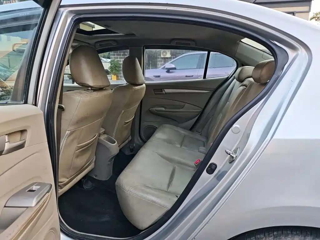 Honda City Classic — миниатюра 8