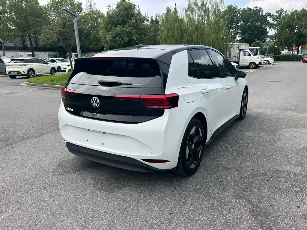 Volkswagen ID.3 — миниатюра 5