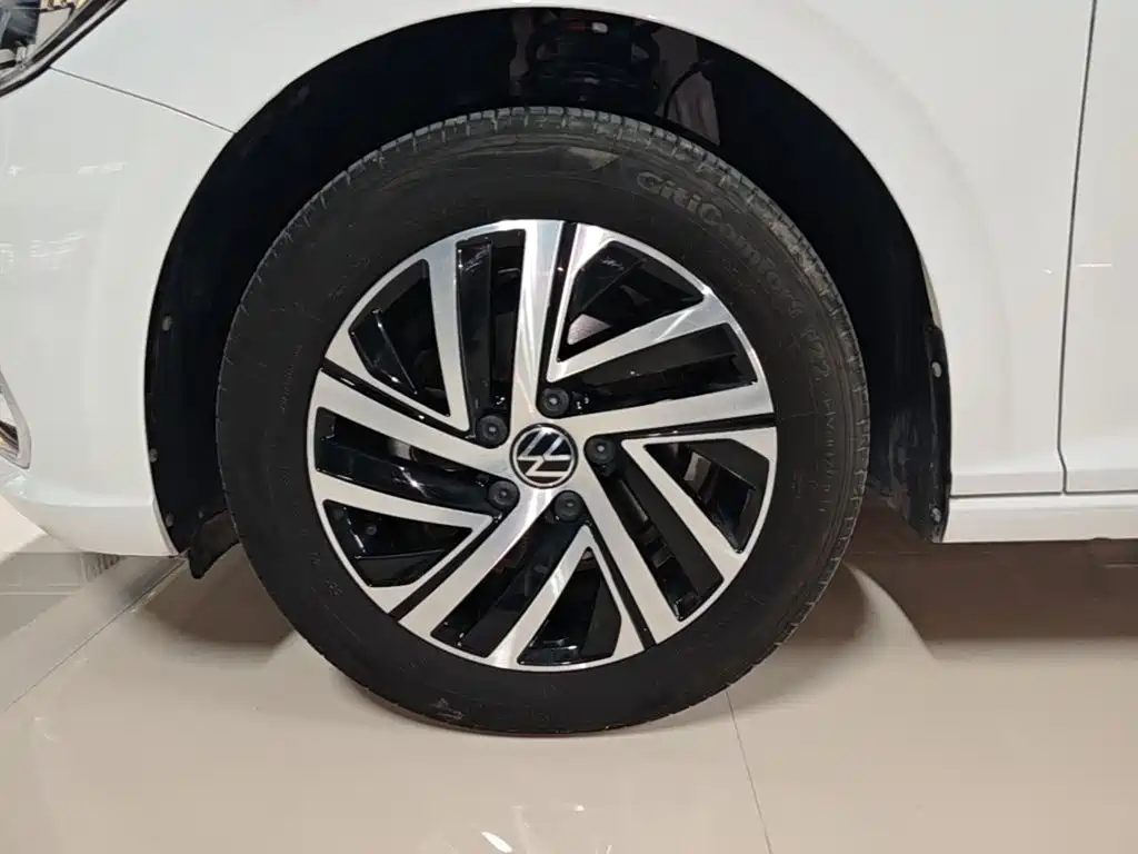 Volkswagen Lavida — миниатюра 23