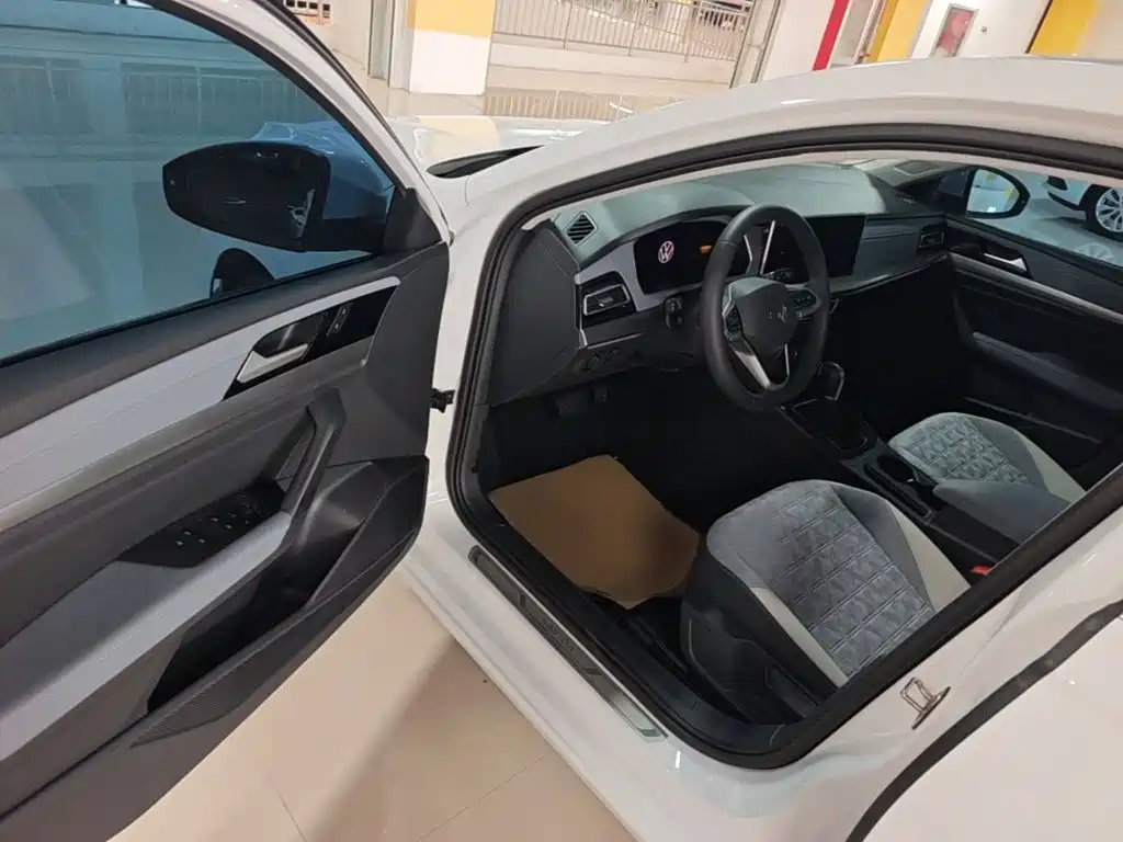 Volkswagen Lavida — миниатюра 16