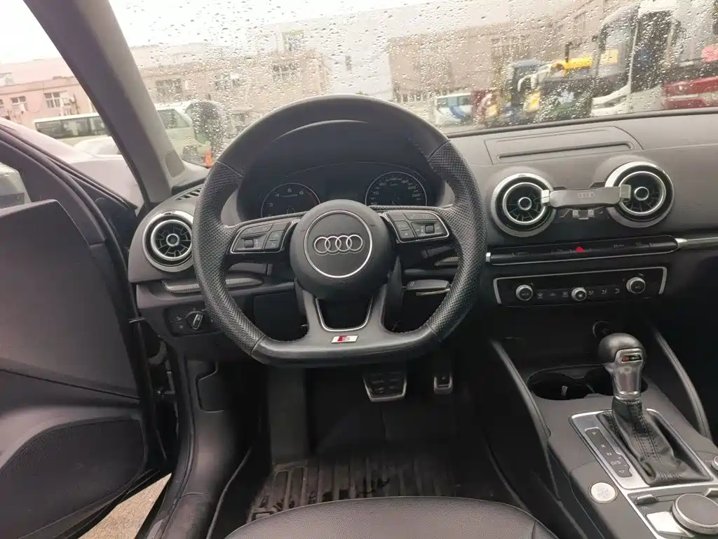 Audi A3 2019 Limousine 35 TFSI V
