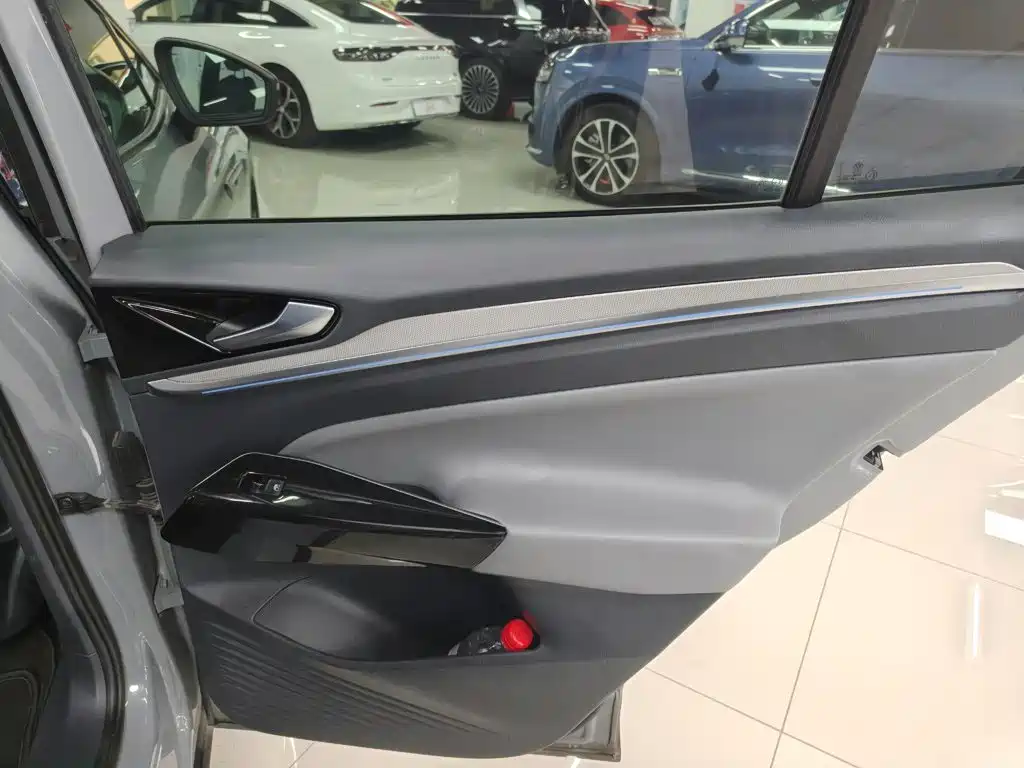 Volkswagen ID.4 Crozz — миниатюра 19
