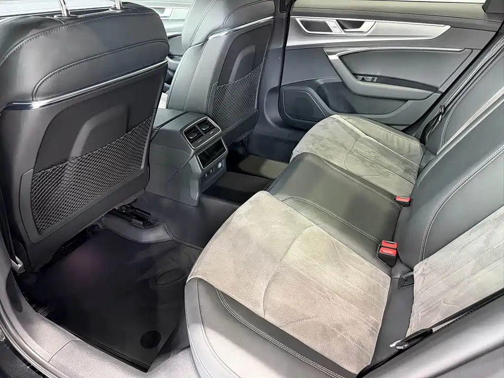 Audi A6L — миниатюра 13