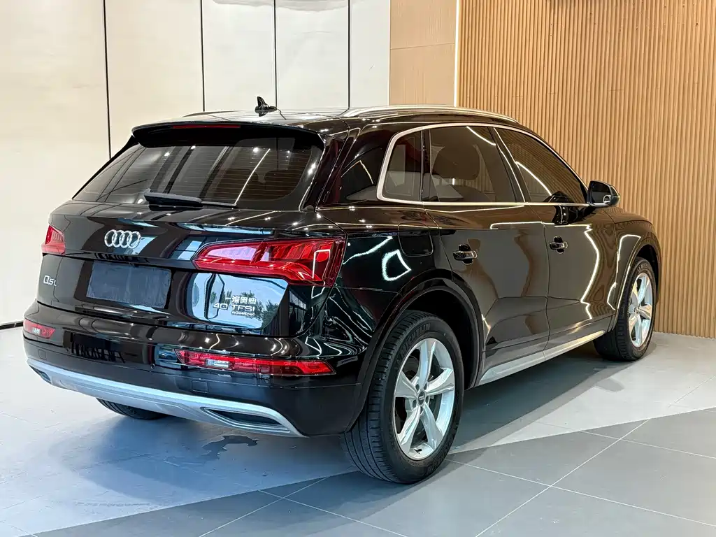 Audi Q5L — миниатюра 18