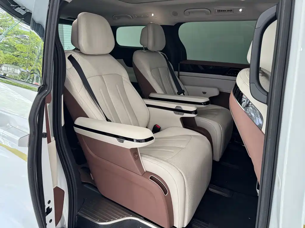 BYD Xia — миниатюра 13
