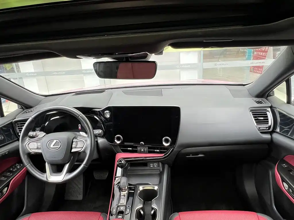 Lexus NX — миниатюра 5