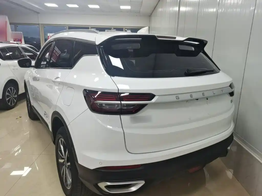 Geely Binyue — миниатюра 5