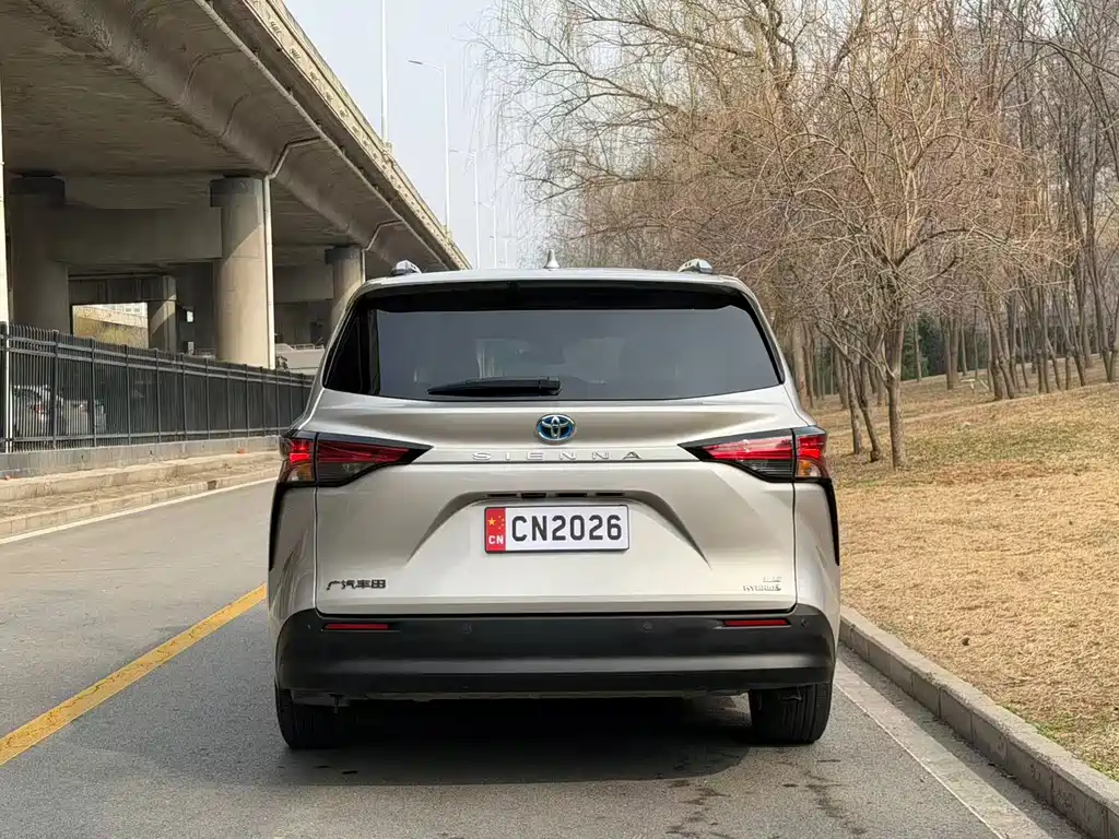 Toyota Sienna 2021 2.5L Comfort