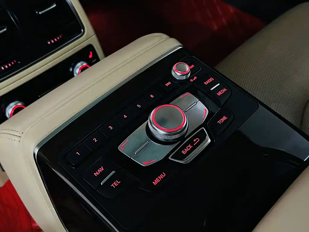 Audi A6L — миниатюра 11