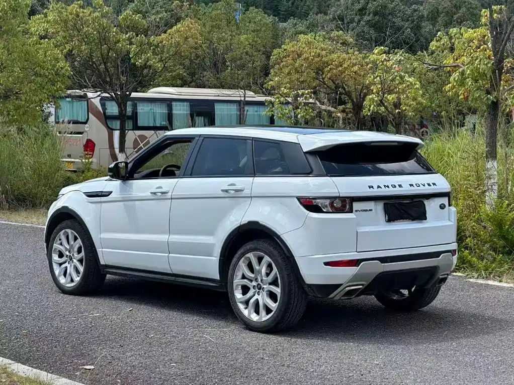 Land Rover Evoque (Import) — миниатюра 9