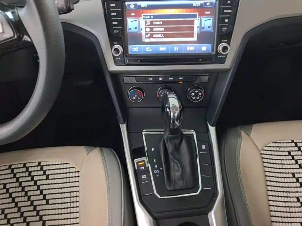 Volkswagen Lamando — миниатюра 14