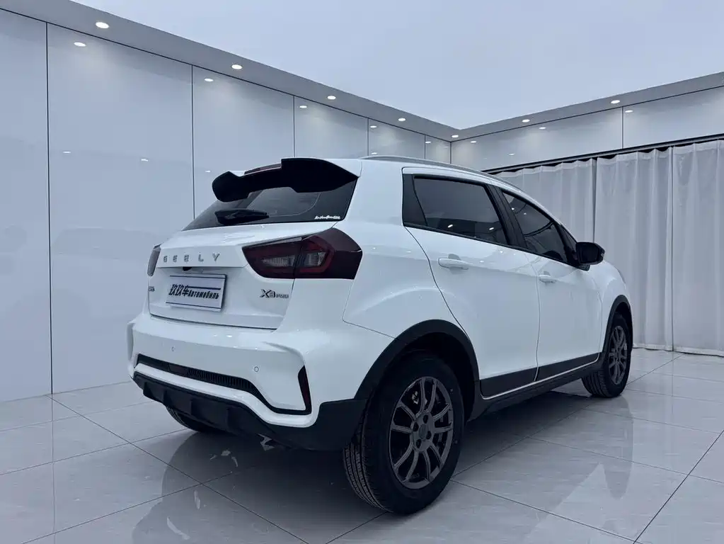 Geely Vision X3 — миниатюра 6