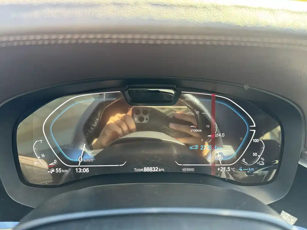 BMW 5 Series New Energy — миниатюра 15