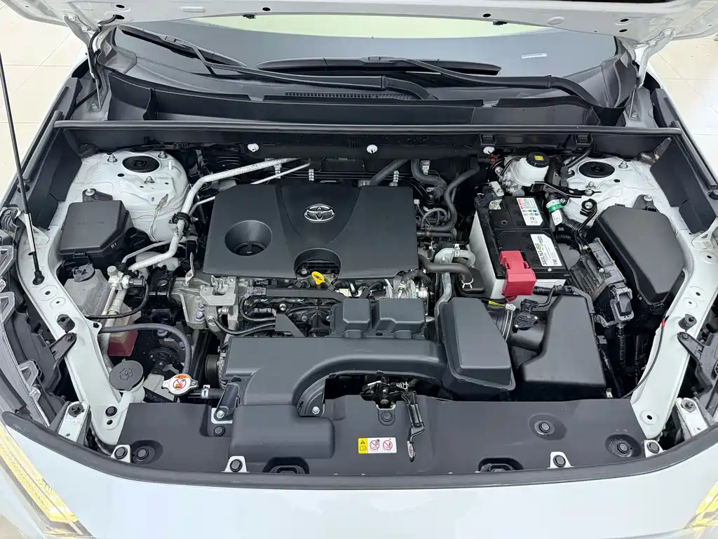 Toyota RAV4 — миниатюра 5