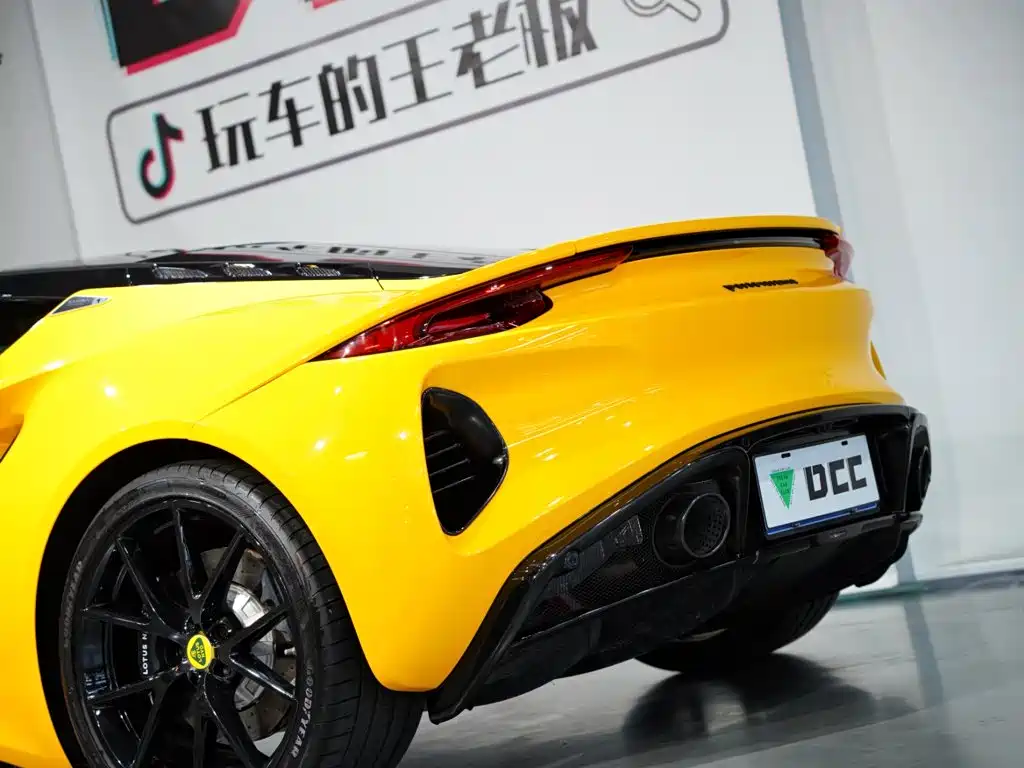 Lotus Emira — миниатюра 47