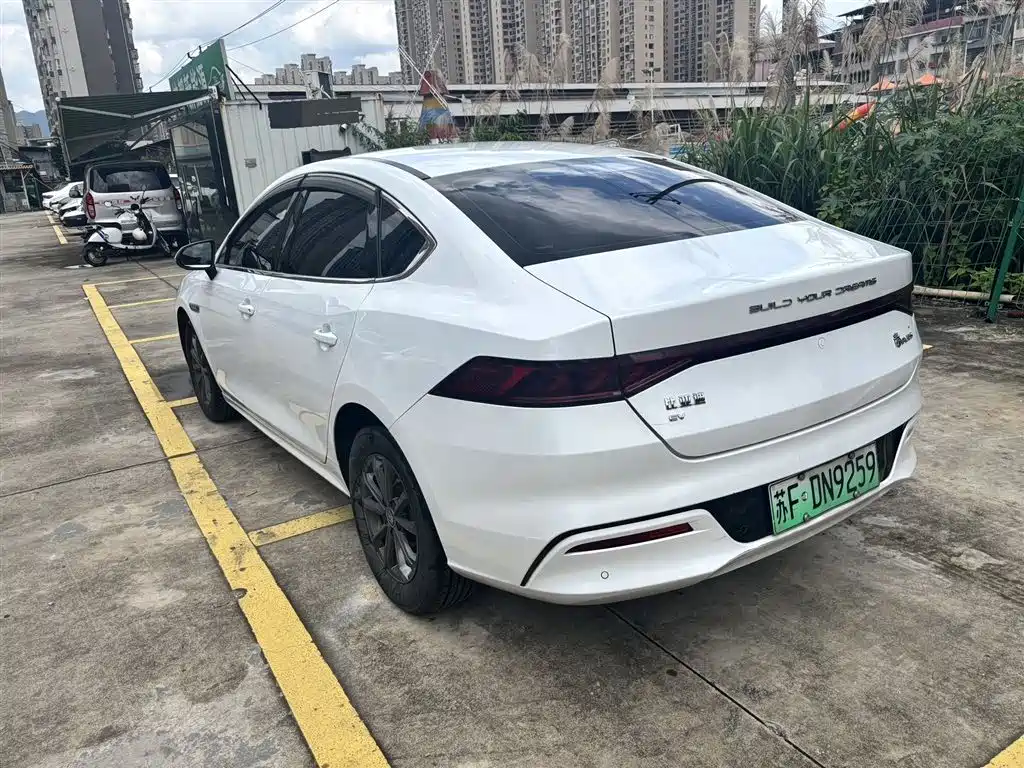 BYD Qin Plus PLUS 2021 EV 400KM