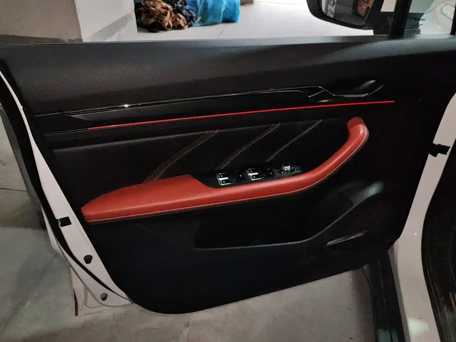 Geely Emgrand S — миниатюра 7