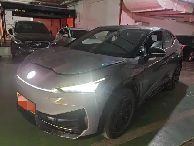 VOLKSWAGEN WITH THE CROWD 06 2024