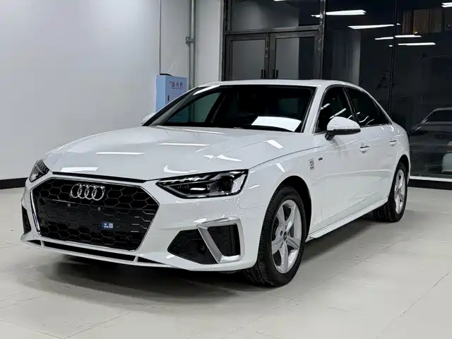 AUDI A4L 2022
