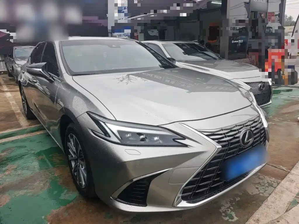 Lexus ES — миниатюра 4