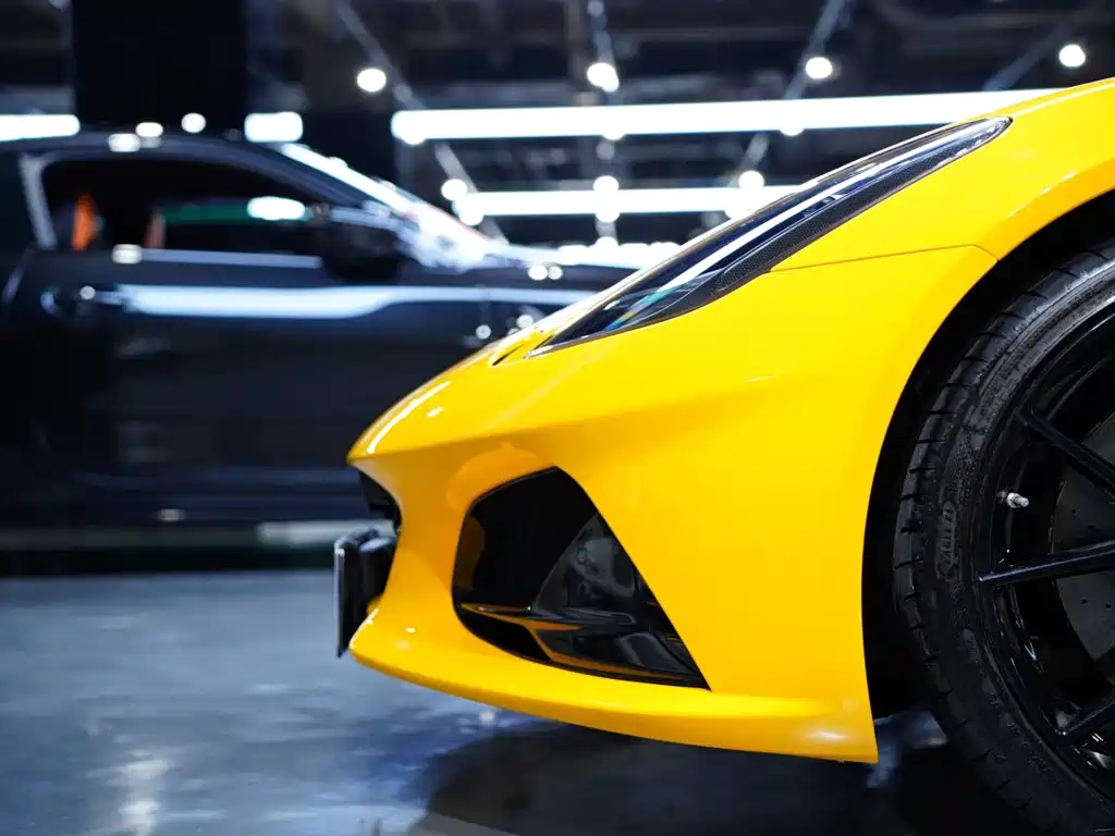 Lotus Emira — миниатюра 6