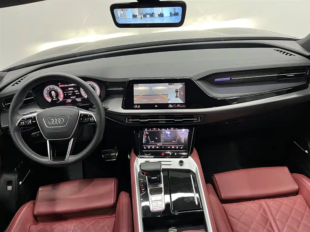 Audi Q6 2024 45 TFSI quattro 6 мест