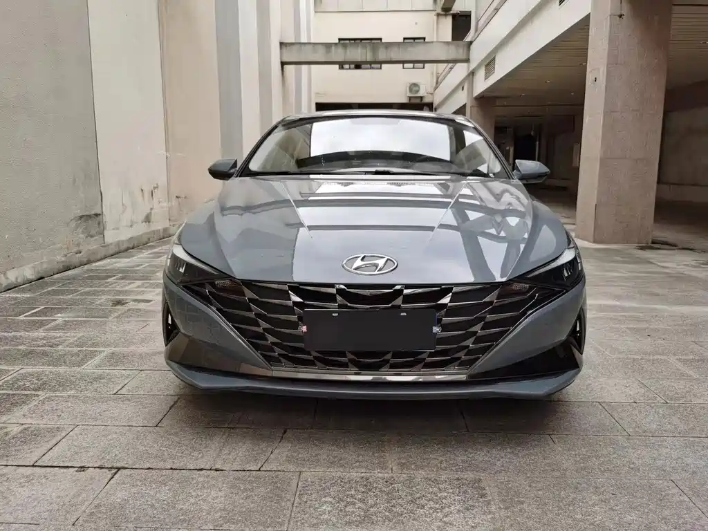Hyundai Elantra — миниатюра 2