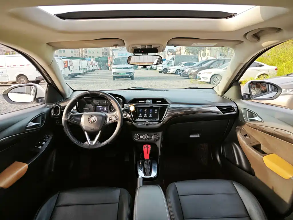 Buick Excelle — миниатюра 9