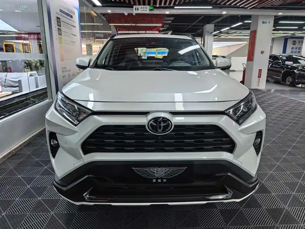 TOYOTA RAV4 RONGFANG