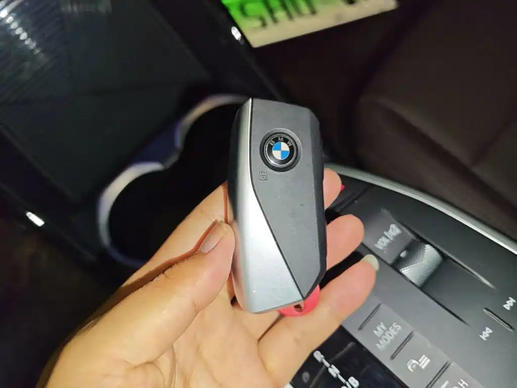 BMW iX1 — миниатюра 9