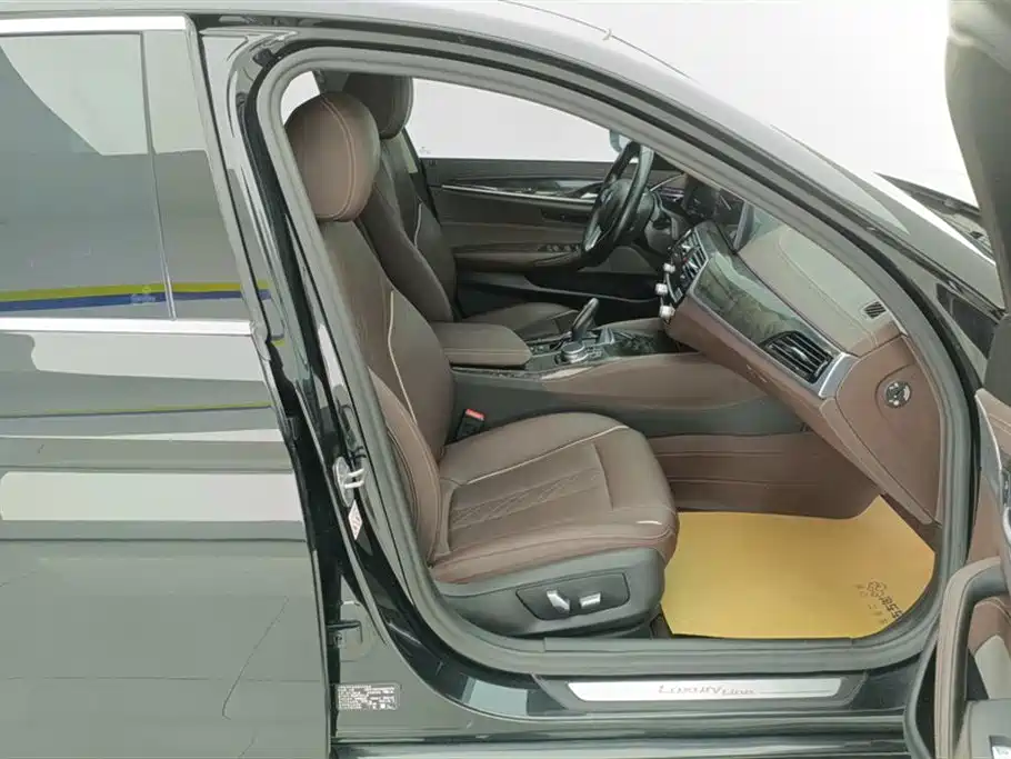 BMW 5 Series 5 2022 525Li Luxury