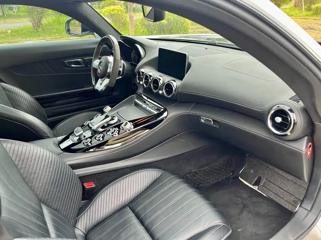 Mercedes-Benz AMG GT — миниатюра 11