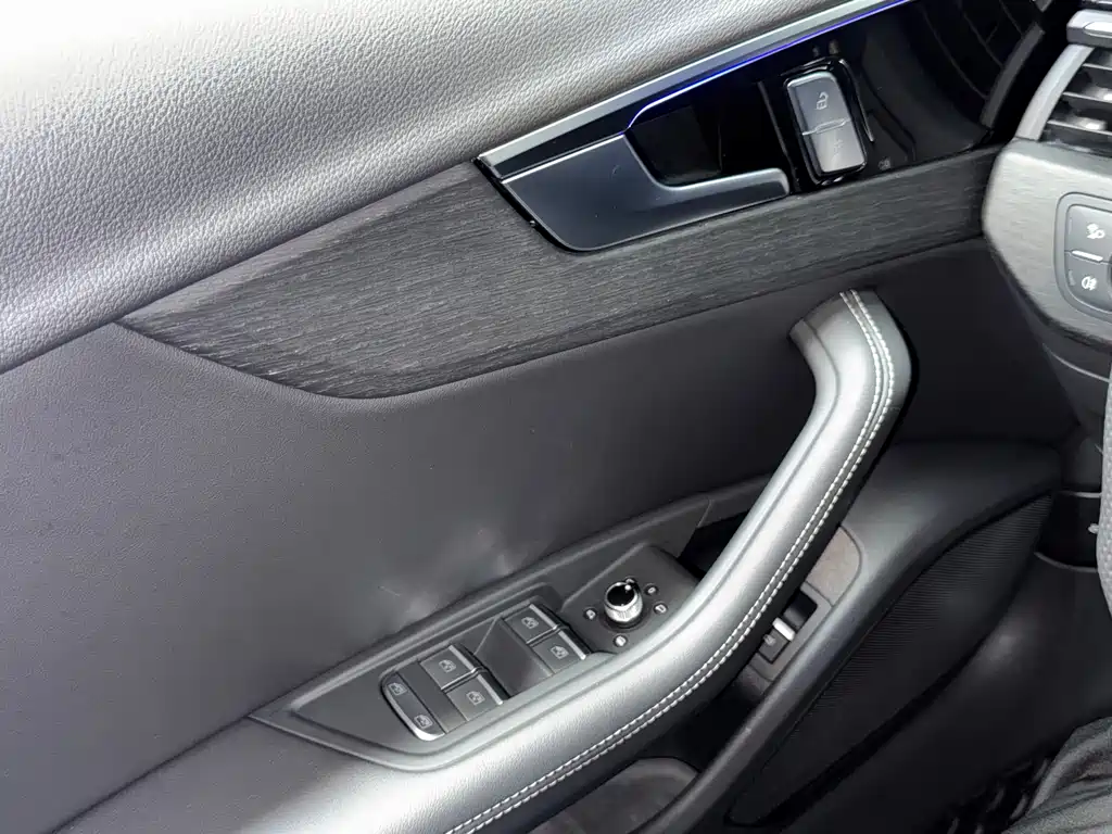 Audi A4L — миниатюра 45