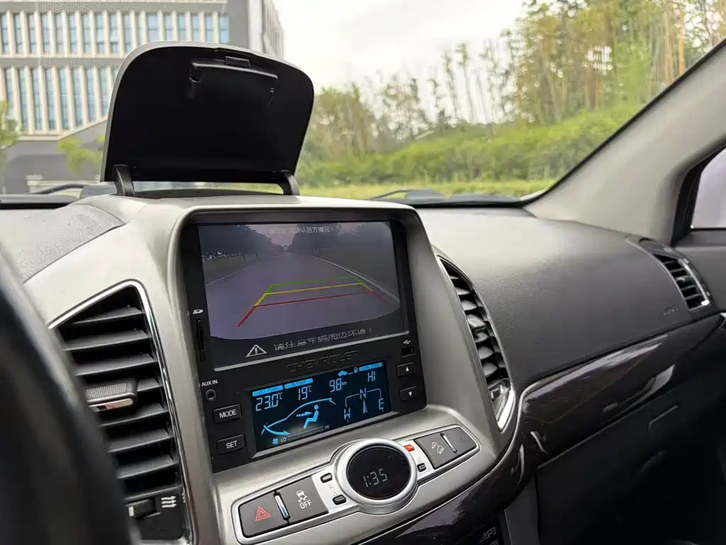 Chevrolet Captiva — миниатюра 16