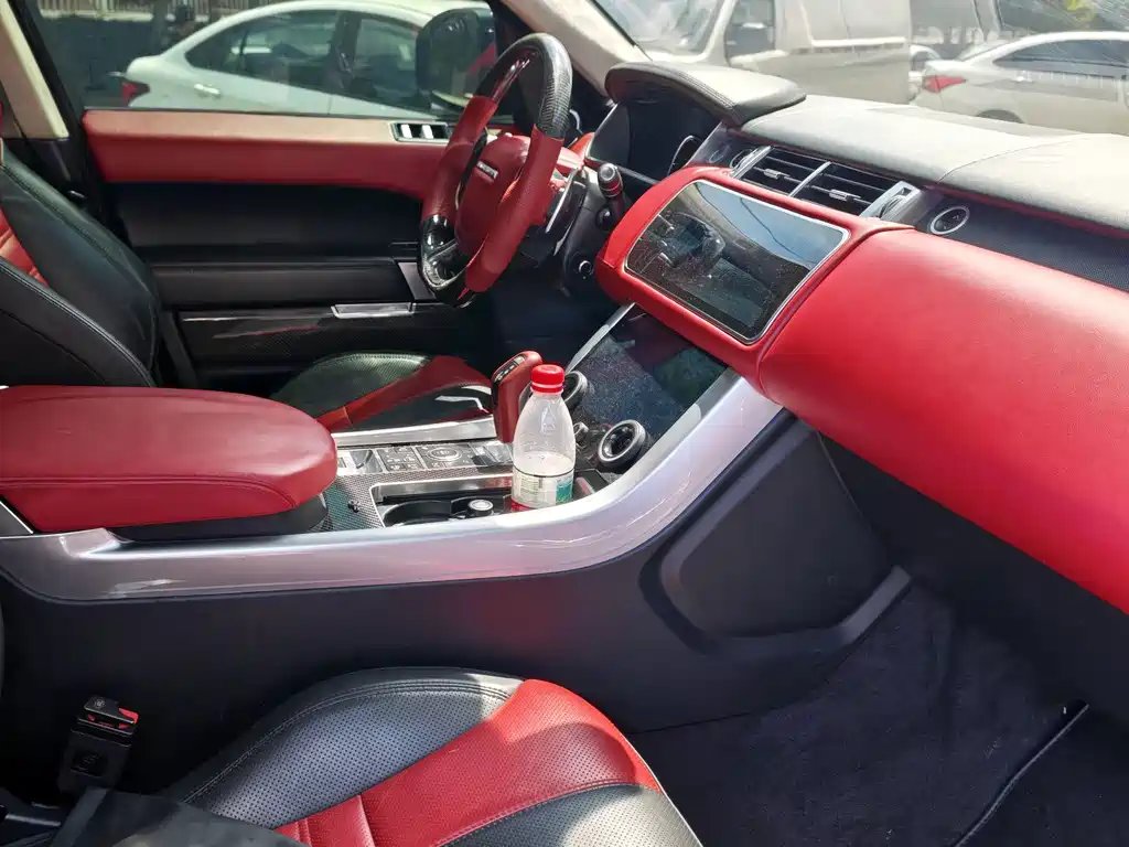 Land Rover Sport — миниатюра 5