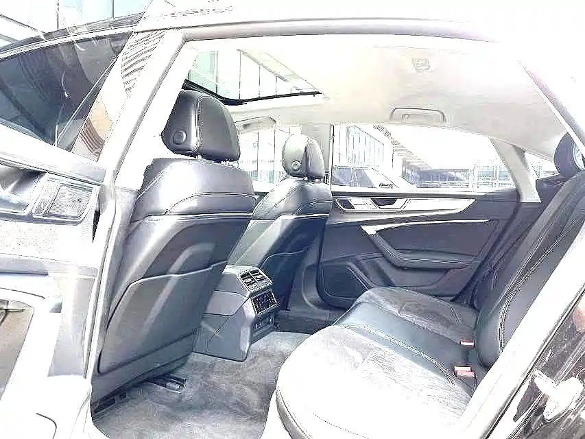 Audi A7L — миниатюра 5