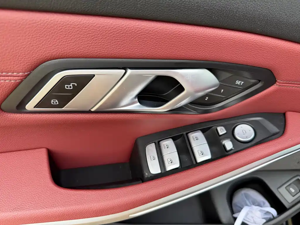 BMW 3 Series — миниатюра 14