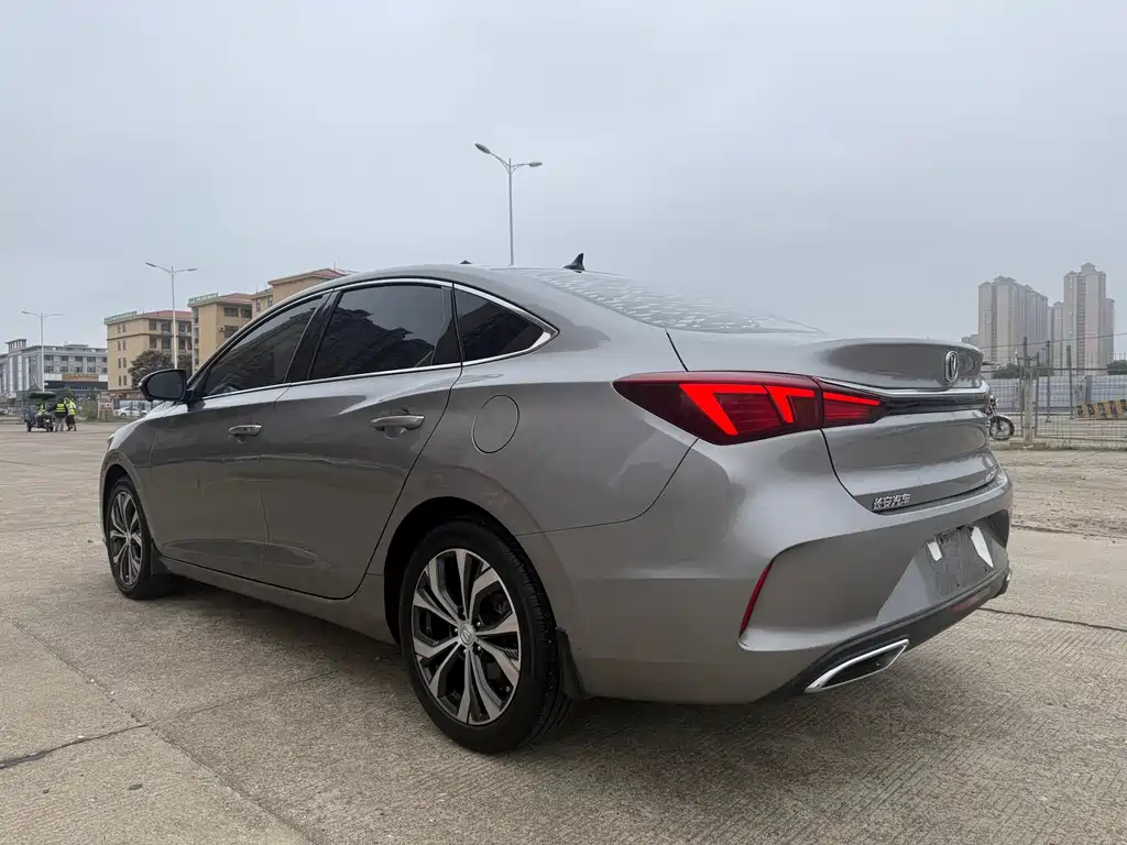 Changan Eado — миниатюра 8