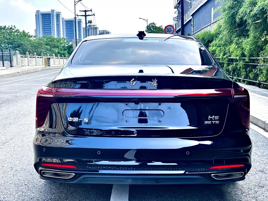 Hongqi Hongqi H5 — миниатюра 13