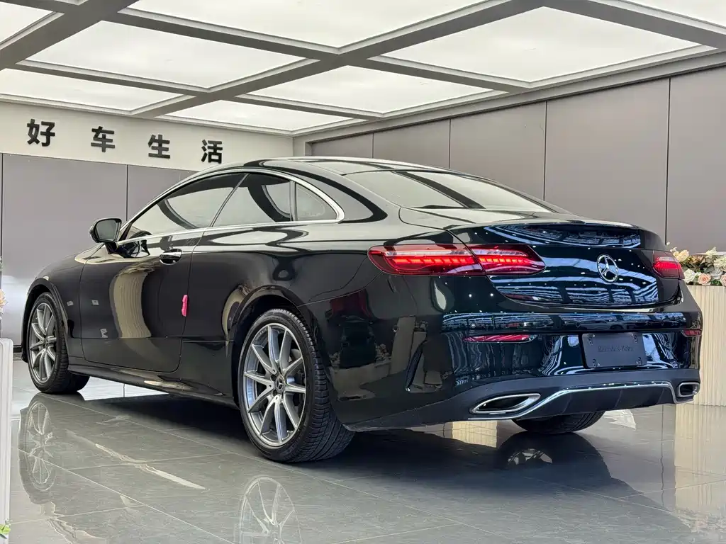 Mercedes-Benz E-Class (Import) — миниатюра 12